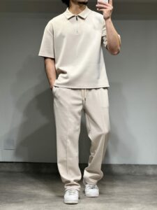Tee-shirt néoprène beige sable Lostale — col polo zippé avec pantalon assorti homme